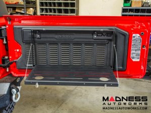 Jeep Wrangler JL Folding Trail Table